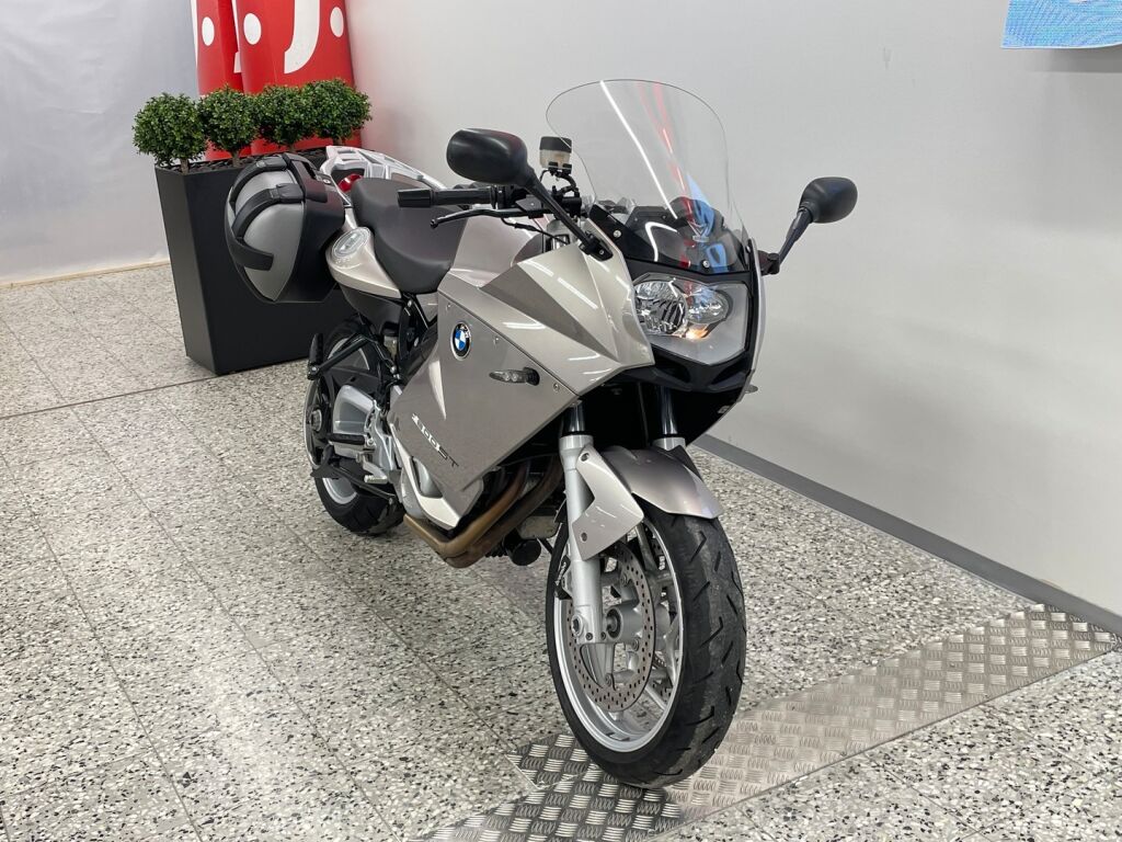 BMW F 2009 Keltainen