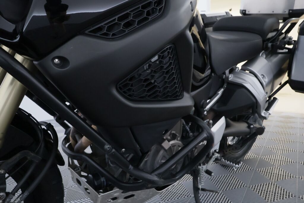 Yamaha XTZ 2011 Musta