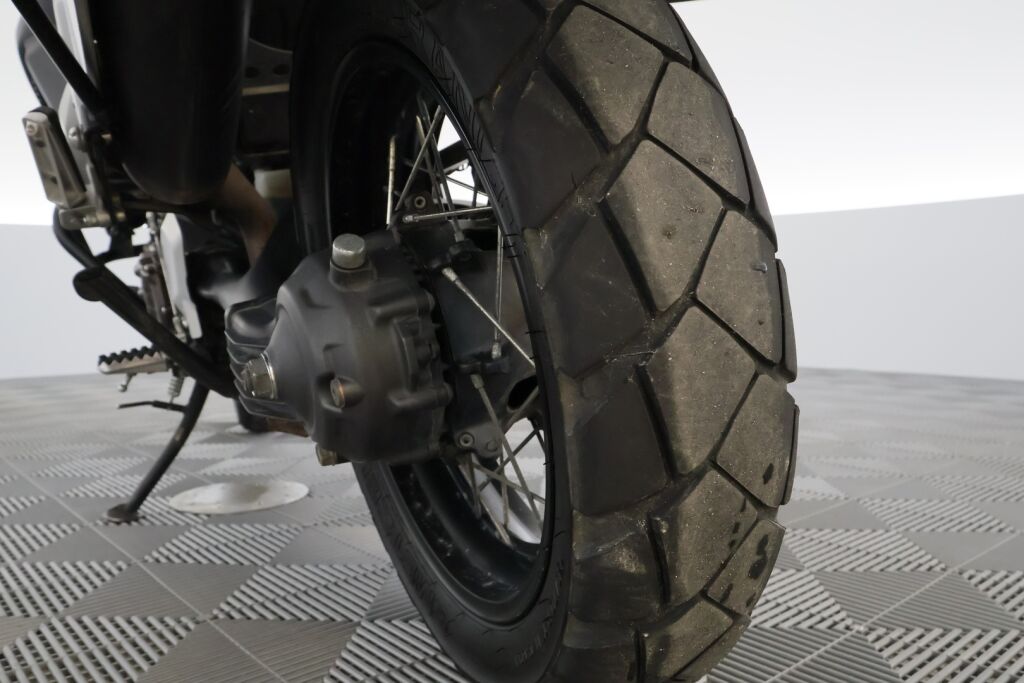 Yamaha XT 2011 Musta