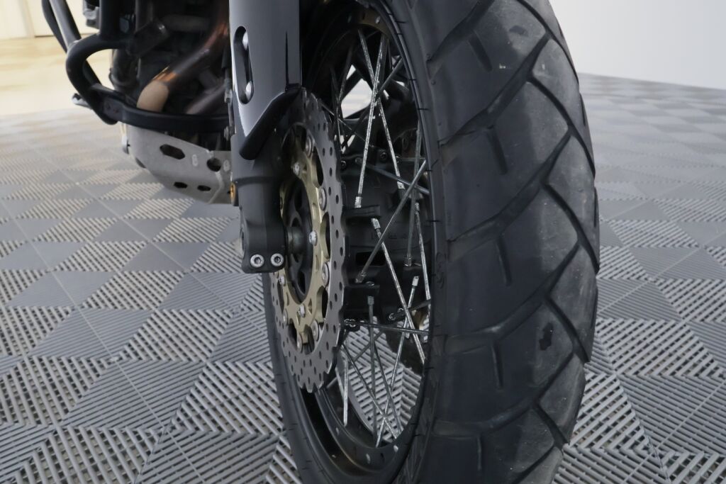 Yamaha XT 2011 Musta