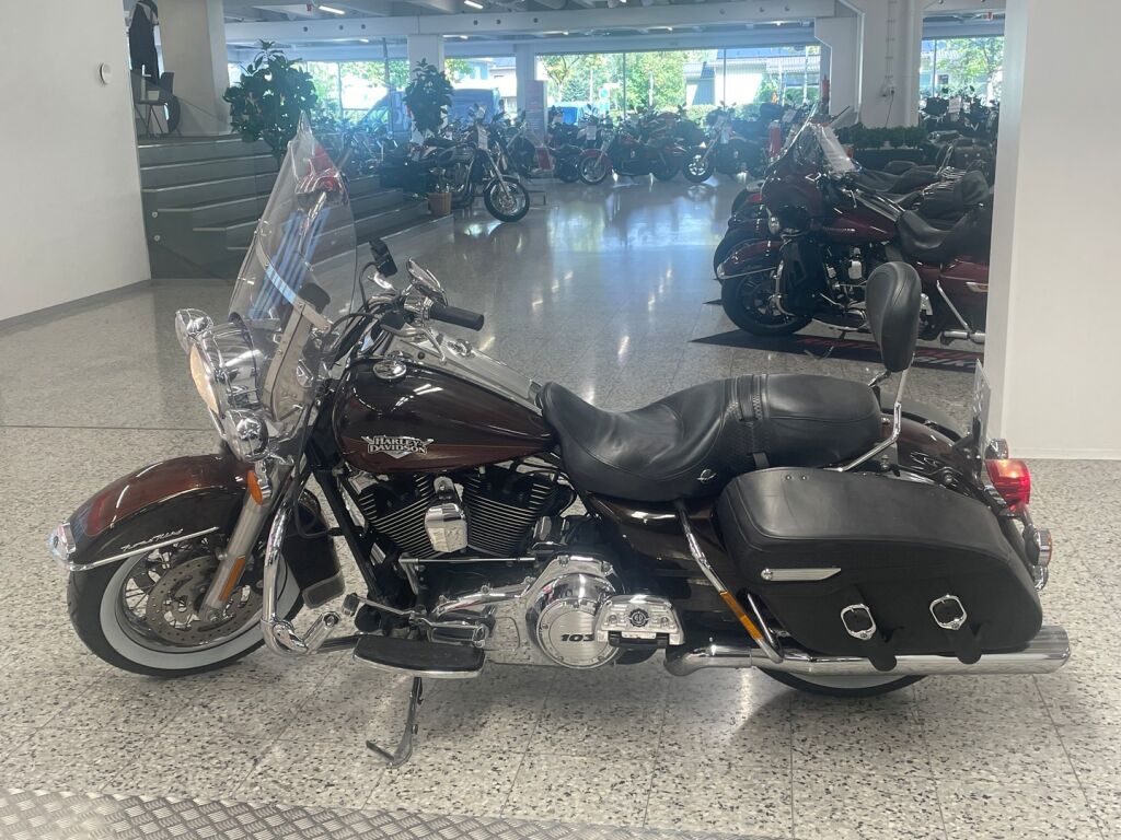 Harley-davidson TOURING 2011 