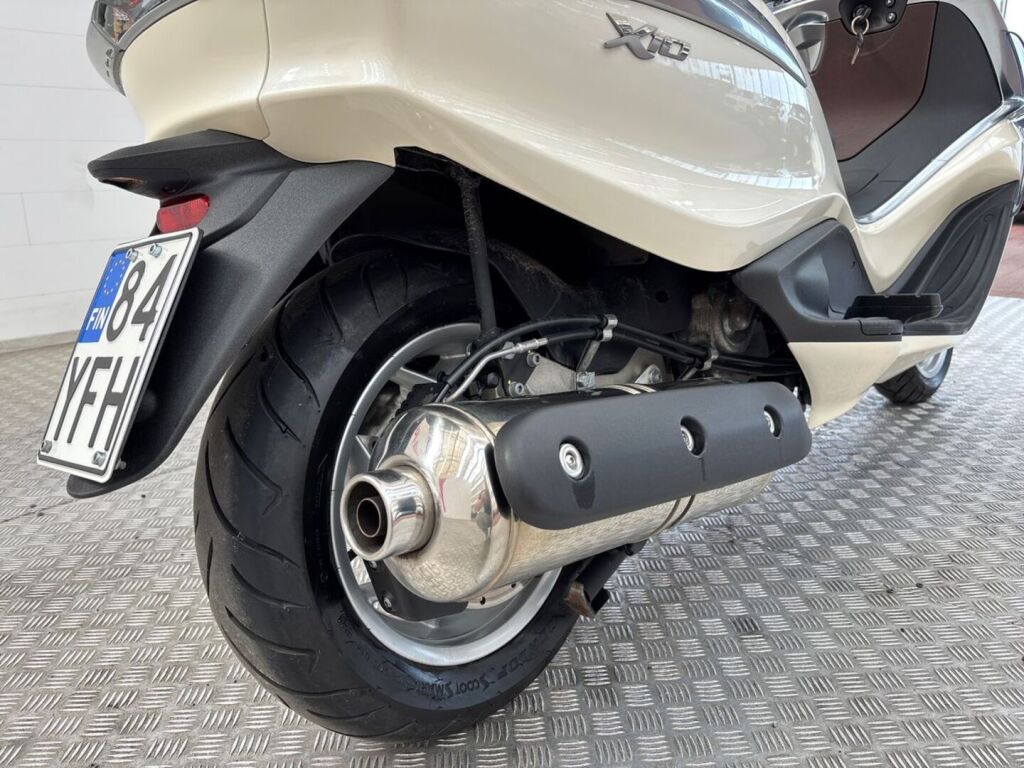 Piaggio X10 2017 TJ V 8