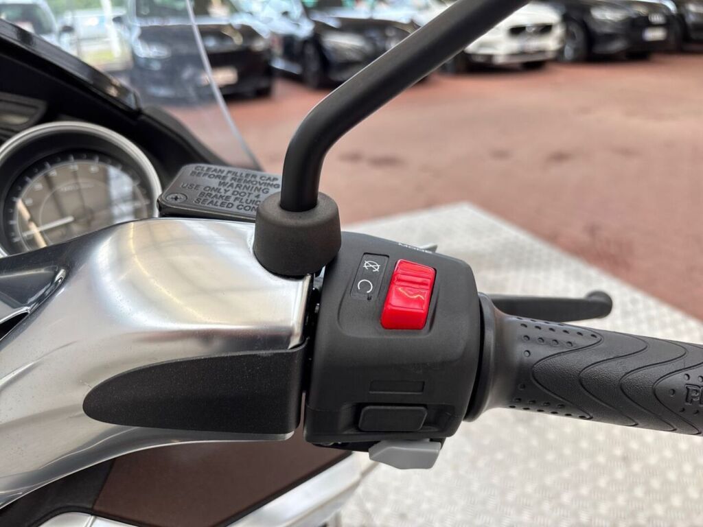 Piaggio X10 2017 TJ V 8