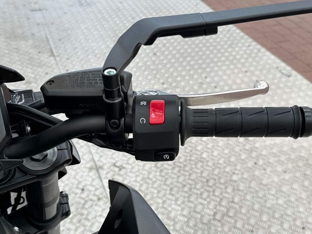Kawasaki Z 2025 