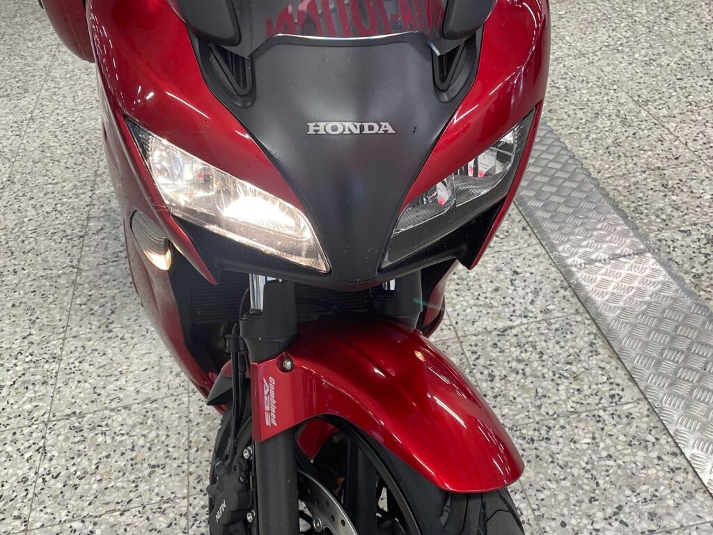 Honda CBF 2013 