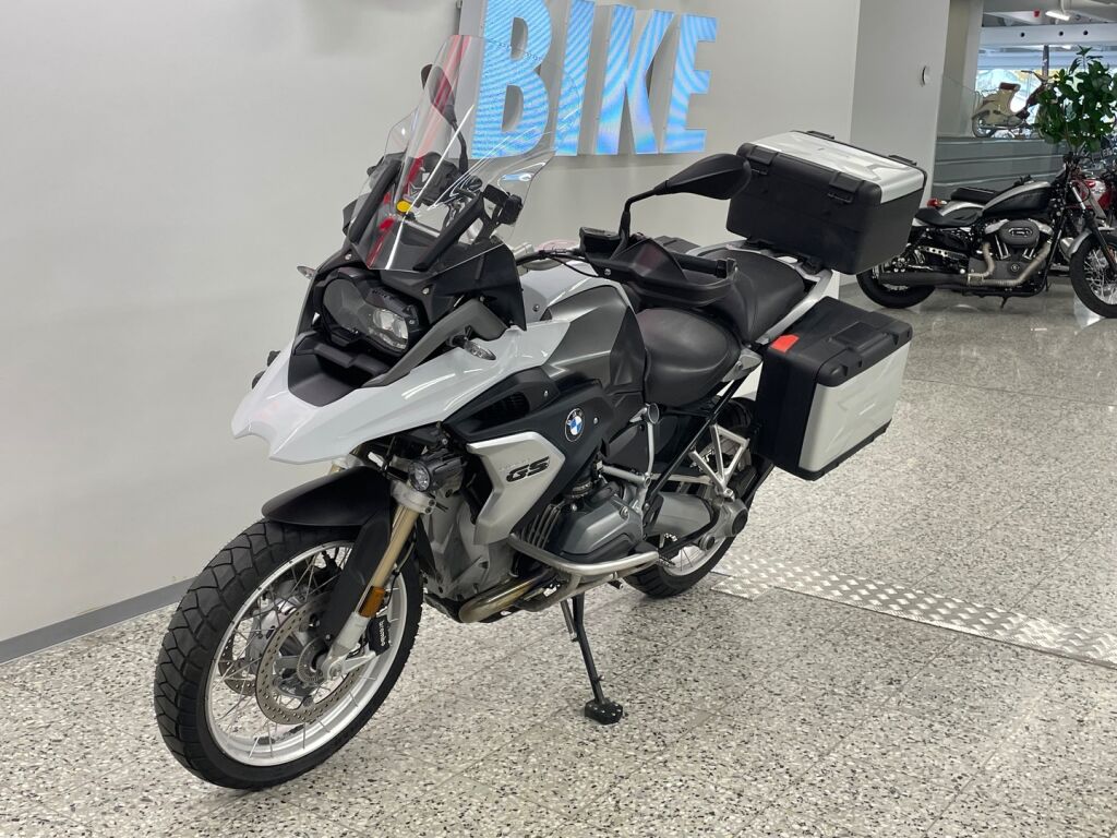 BMW R 2018 Valkoinen