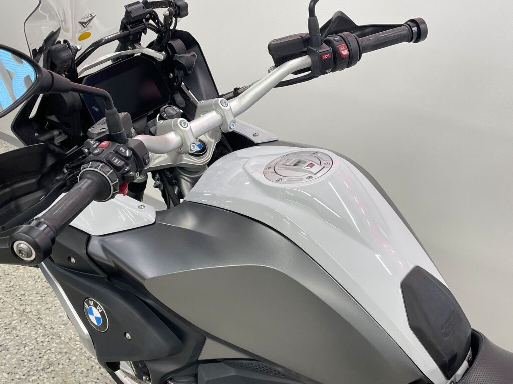 BMW R 2018 Valkoinen