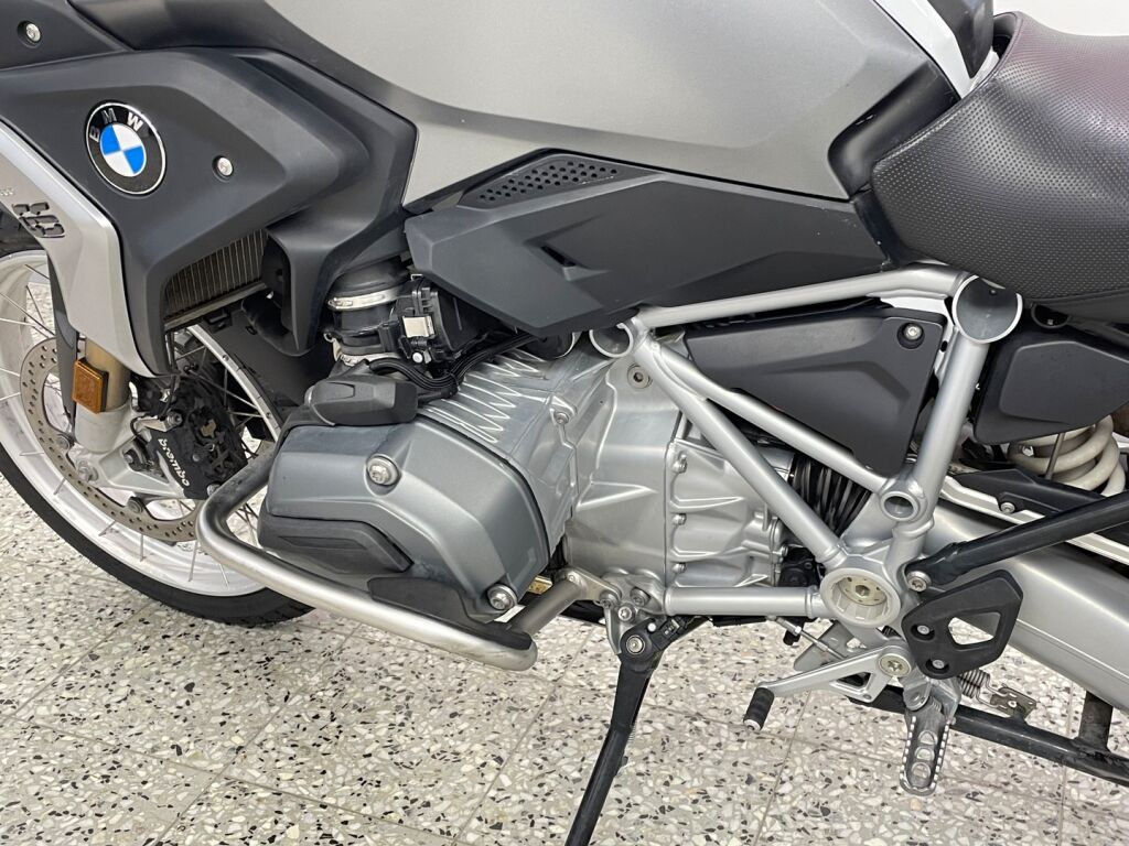 BMW R 2018 Valkoinen