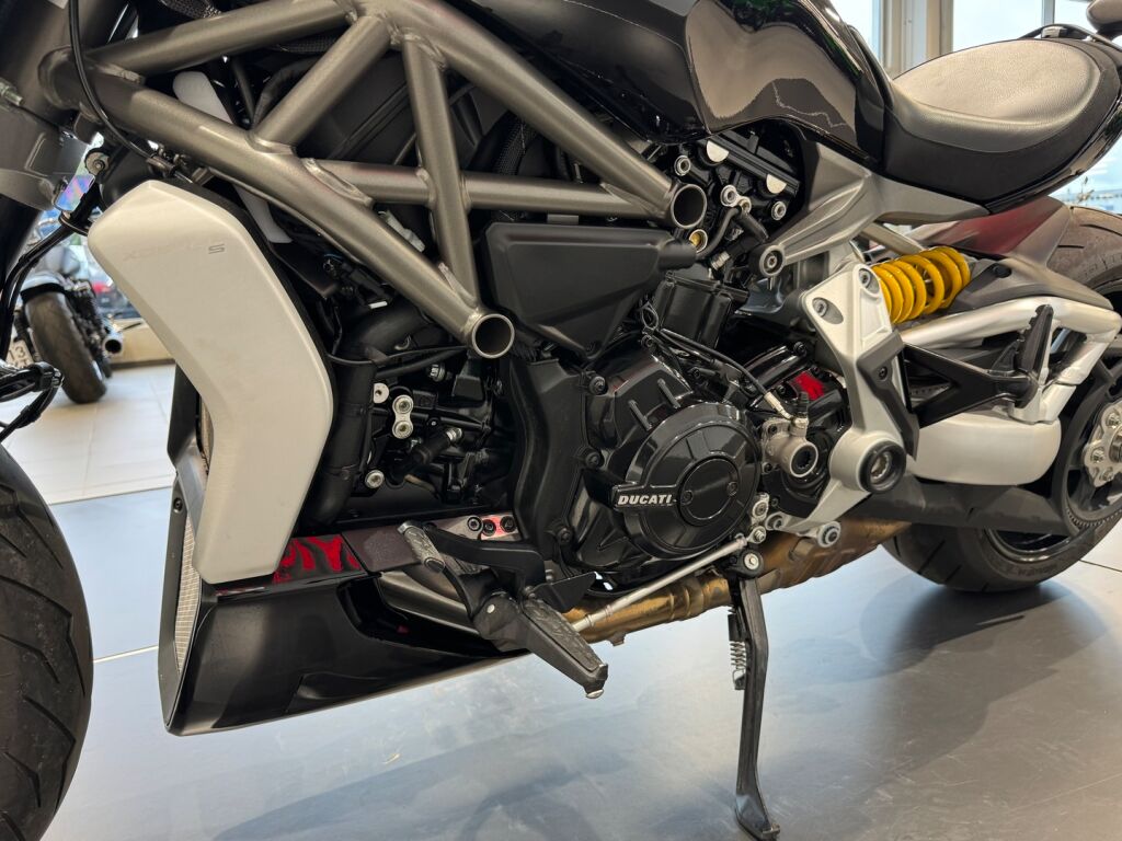Ducati XDIAVEL 2018 Musta