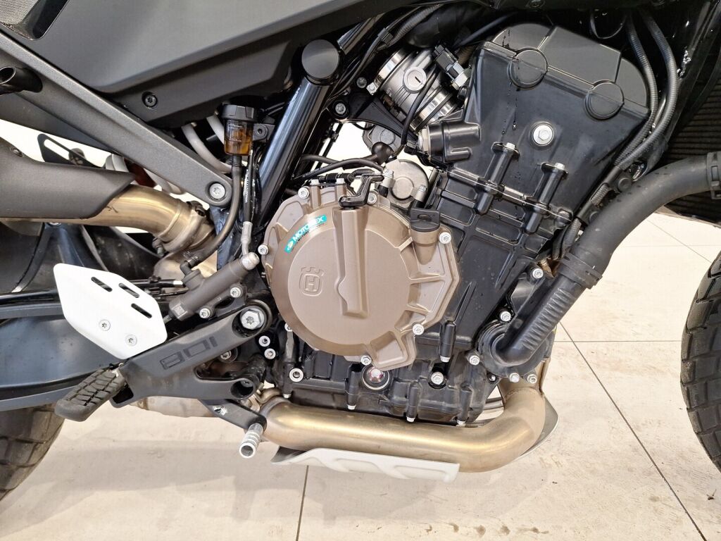 Husqvarna SVARTPILEN 2024 