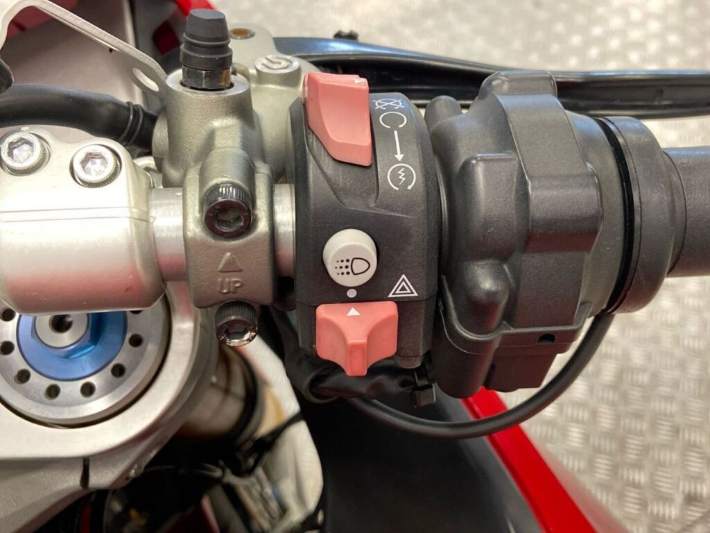Ducati SUPERSPORT 2017 