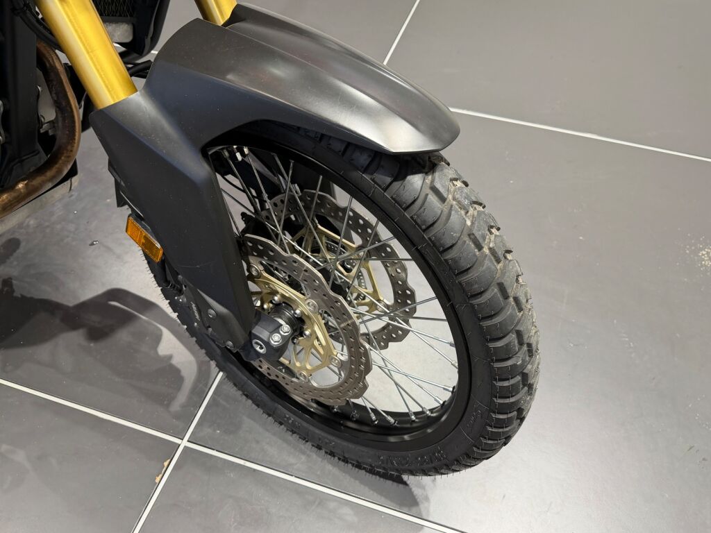 Honda CRF 2017 Musta