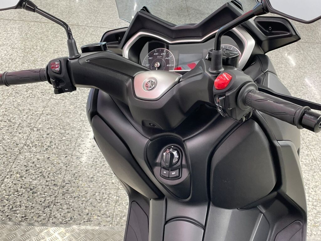 Yamaha X-MAX 2021 