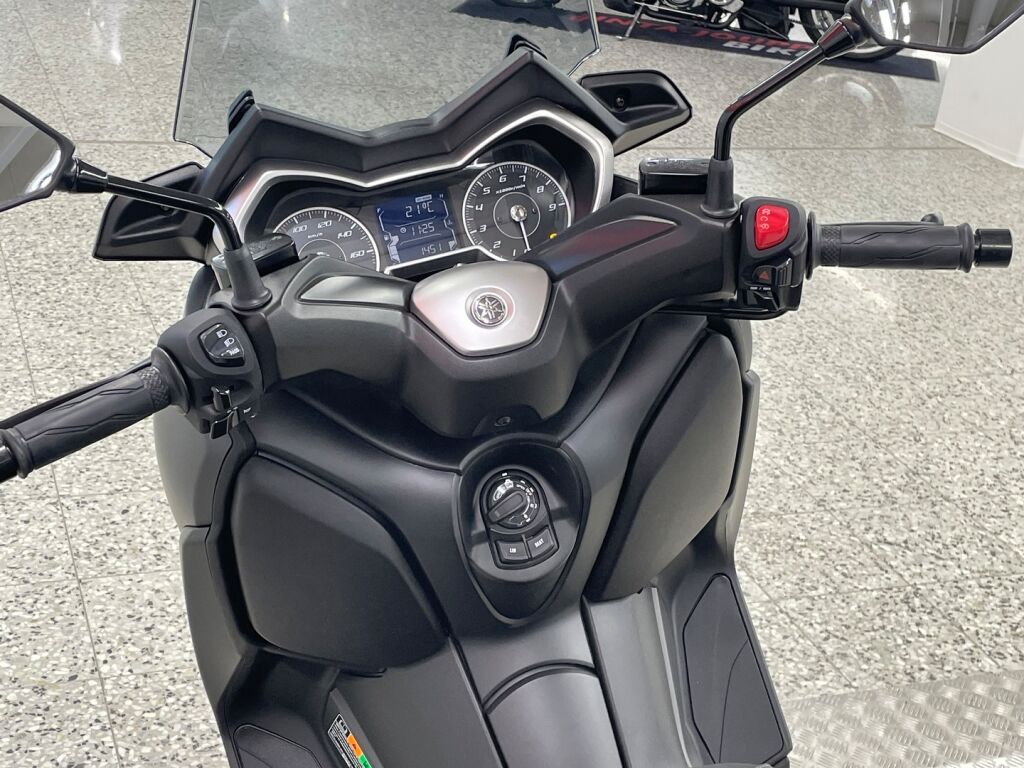 Yamaha X-MAX 2021 