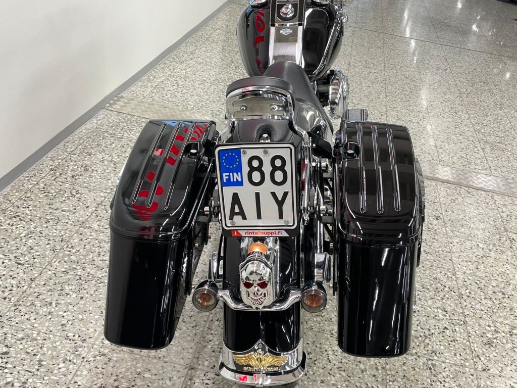 Harley-davidson SOFTAIL 2005 