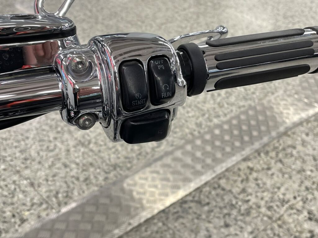 Harley-davidson SOFTAIL 2005 