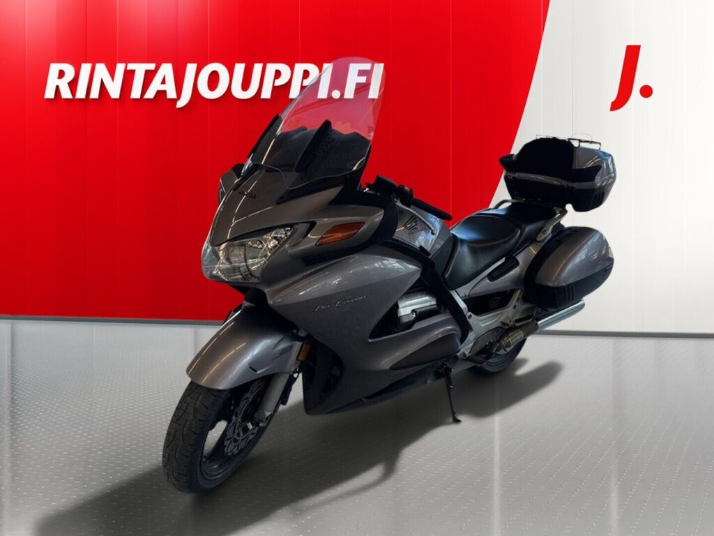 Honda ST 2003 