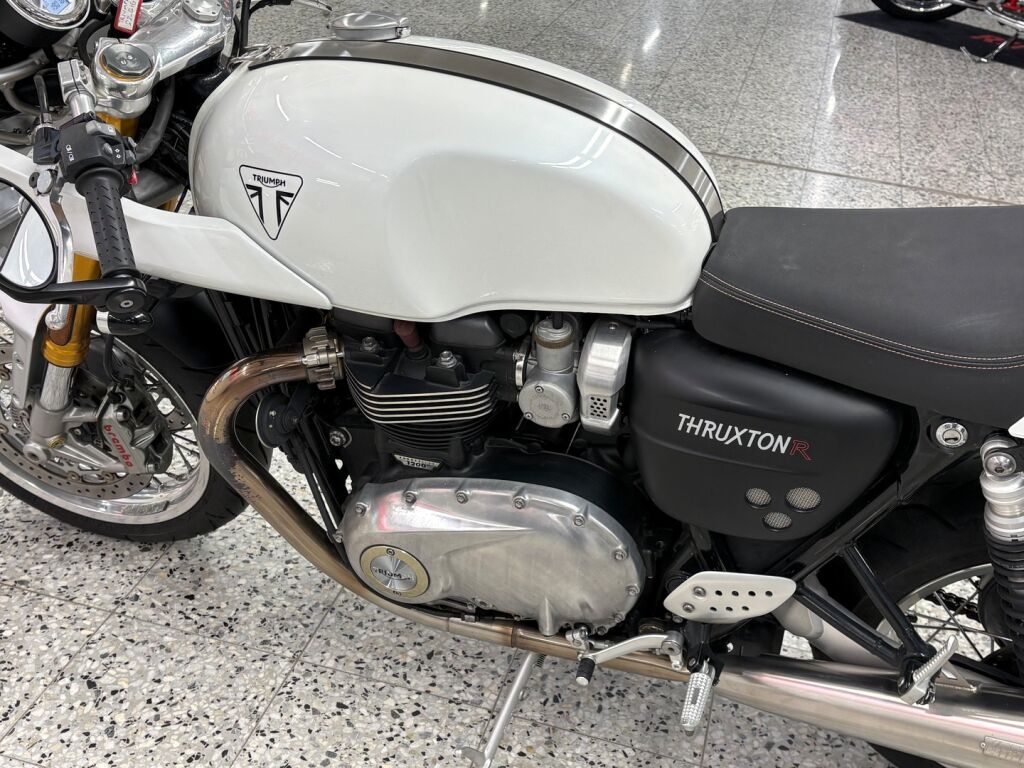 Triumph THRUXTON 2016 
