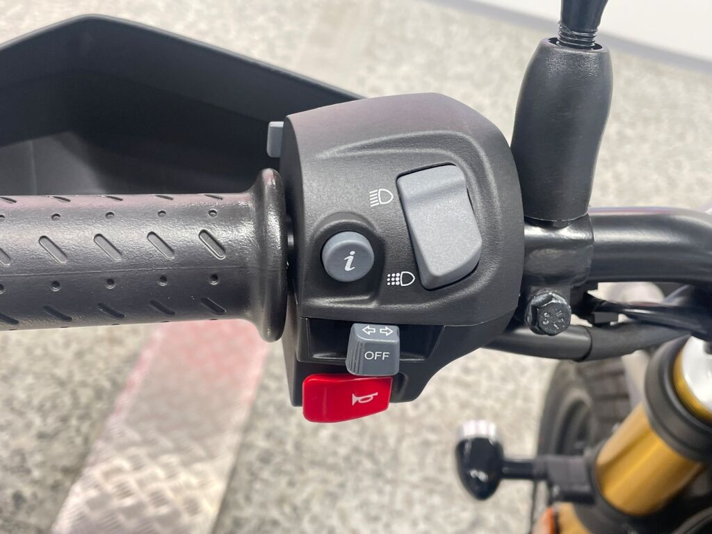 Triumph SCRAMBLER 2025 