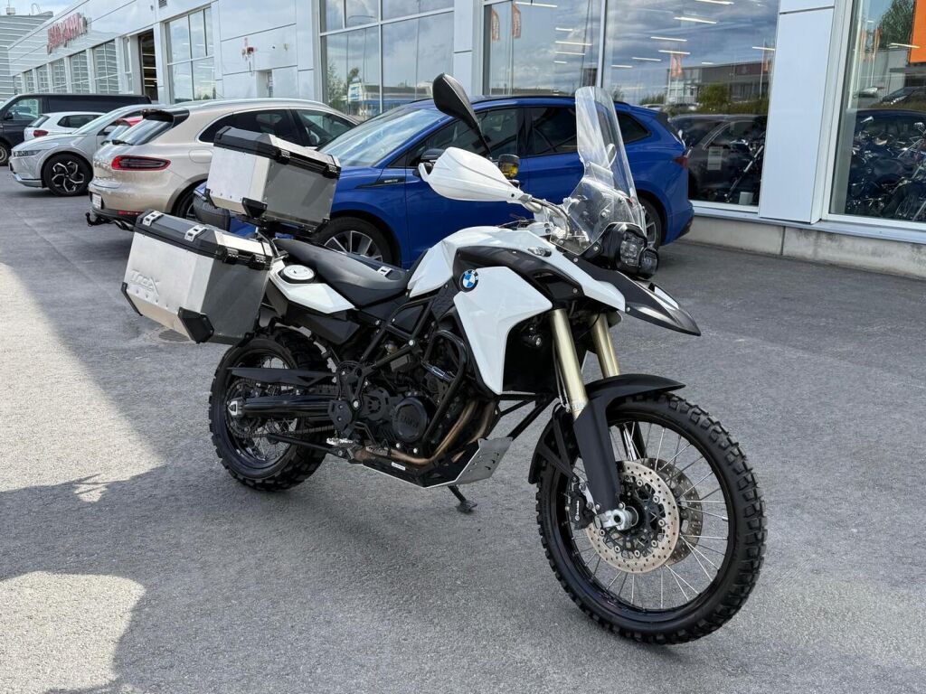 BMW F 2013 Valkoinen