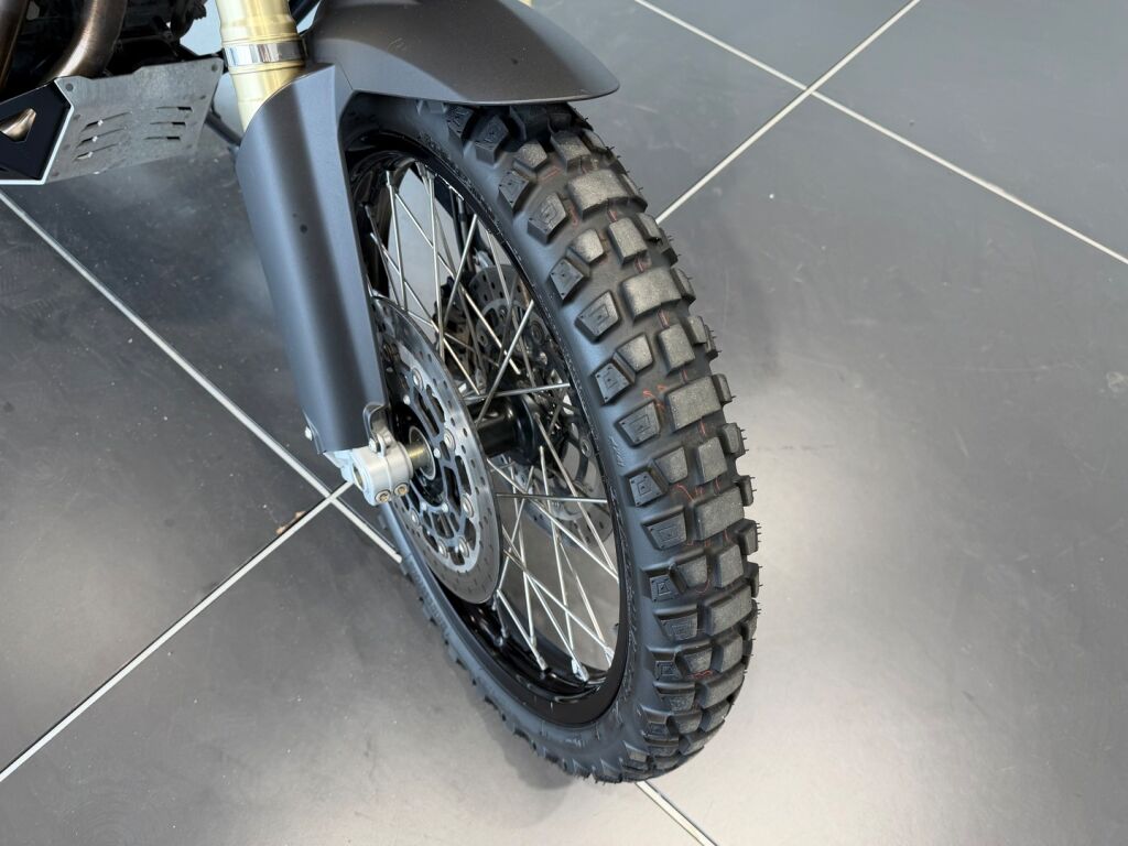 BMW F 2013 Valkoinen
