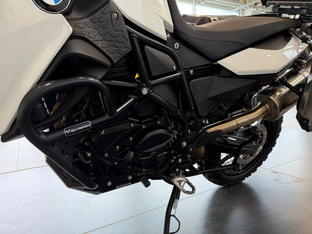 BMW F 2013 Valkoinen