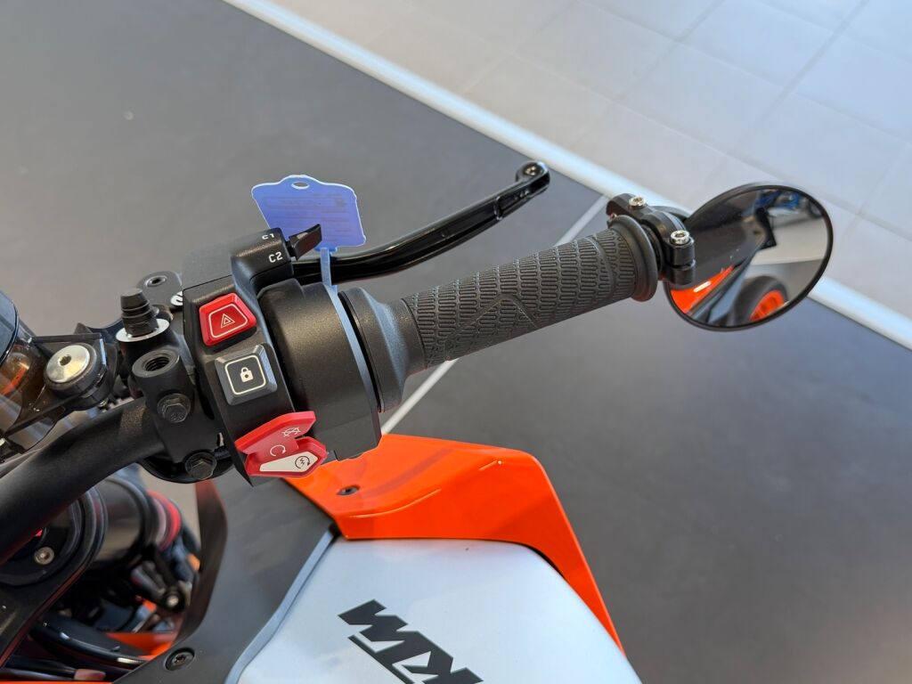 Ktm 1290 2022 Oranssi