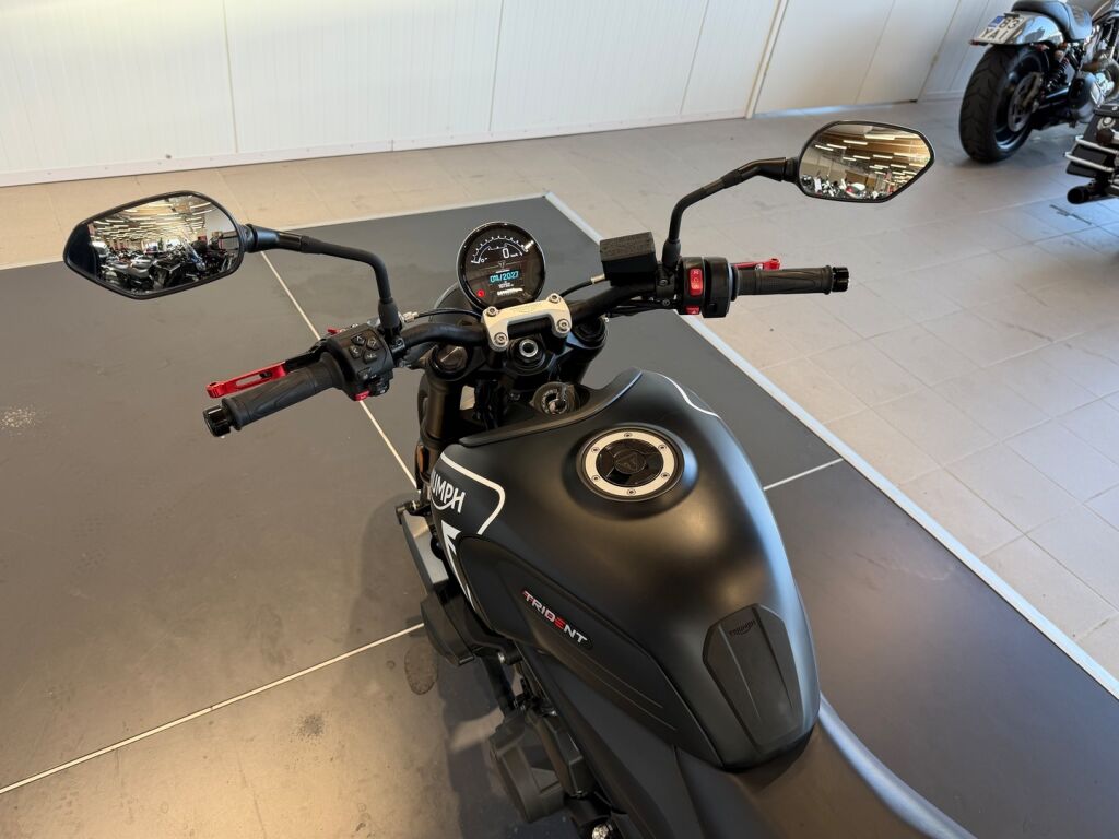 Triumph Trident 2023 