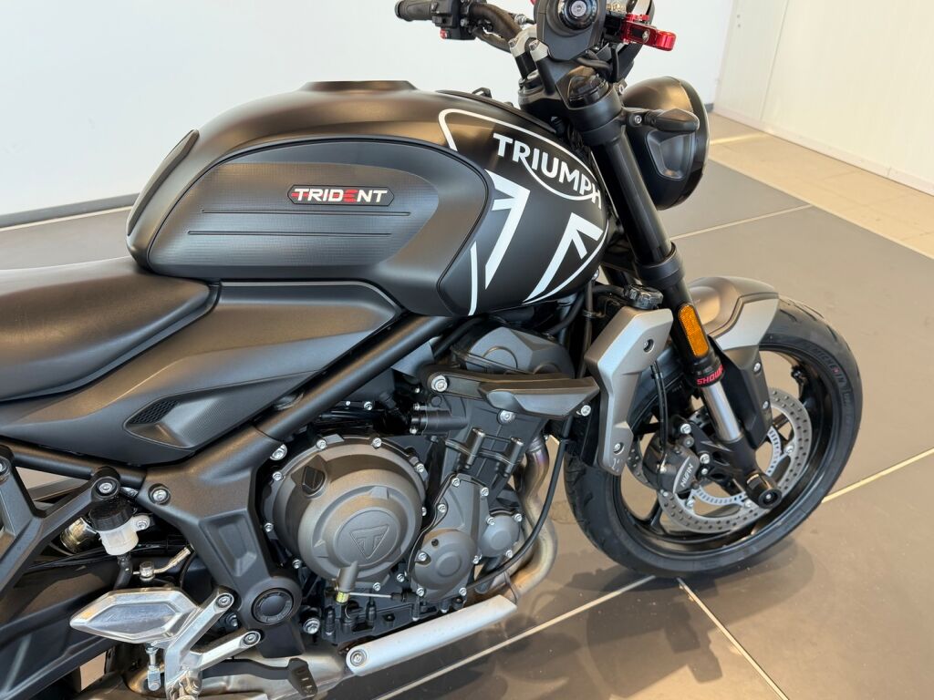 Triumph Trident 2023 