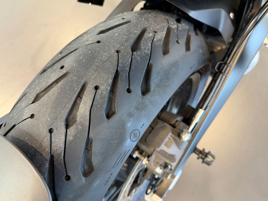 Triumph Trident 2023 