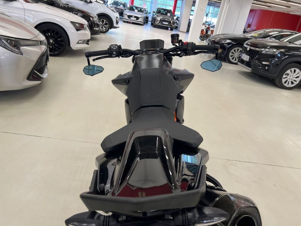 Ktm 890 2023 