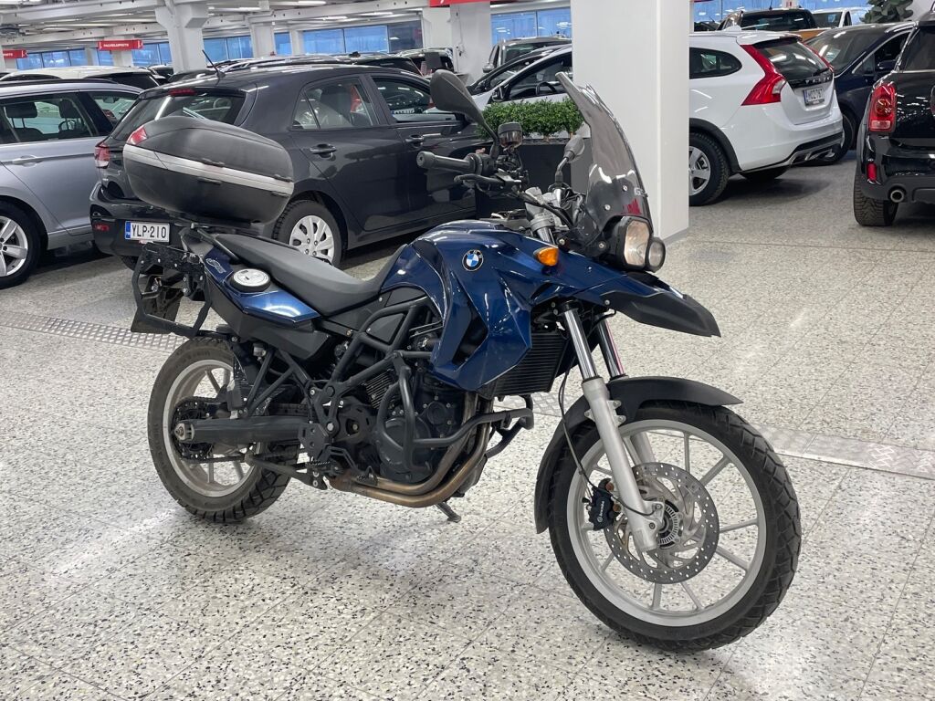 BMW F 2010 Sininen