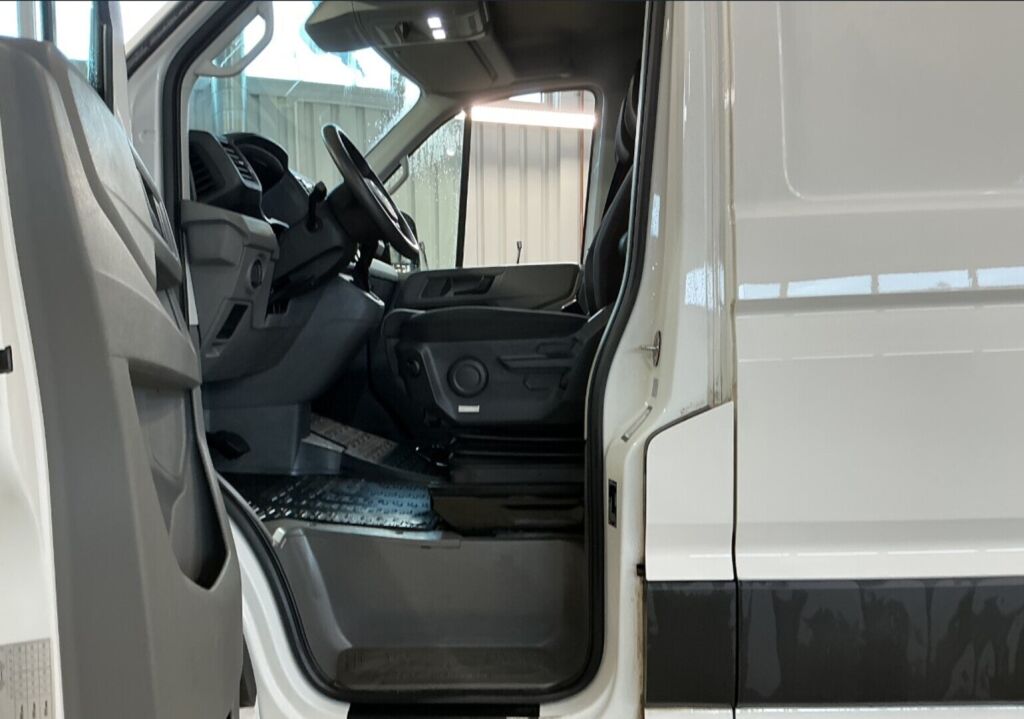 Volkswagen Crafter 2023 