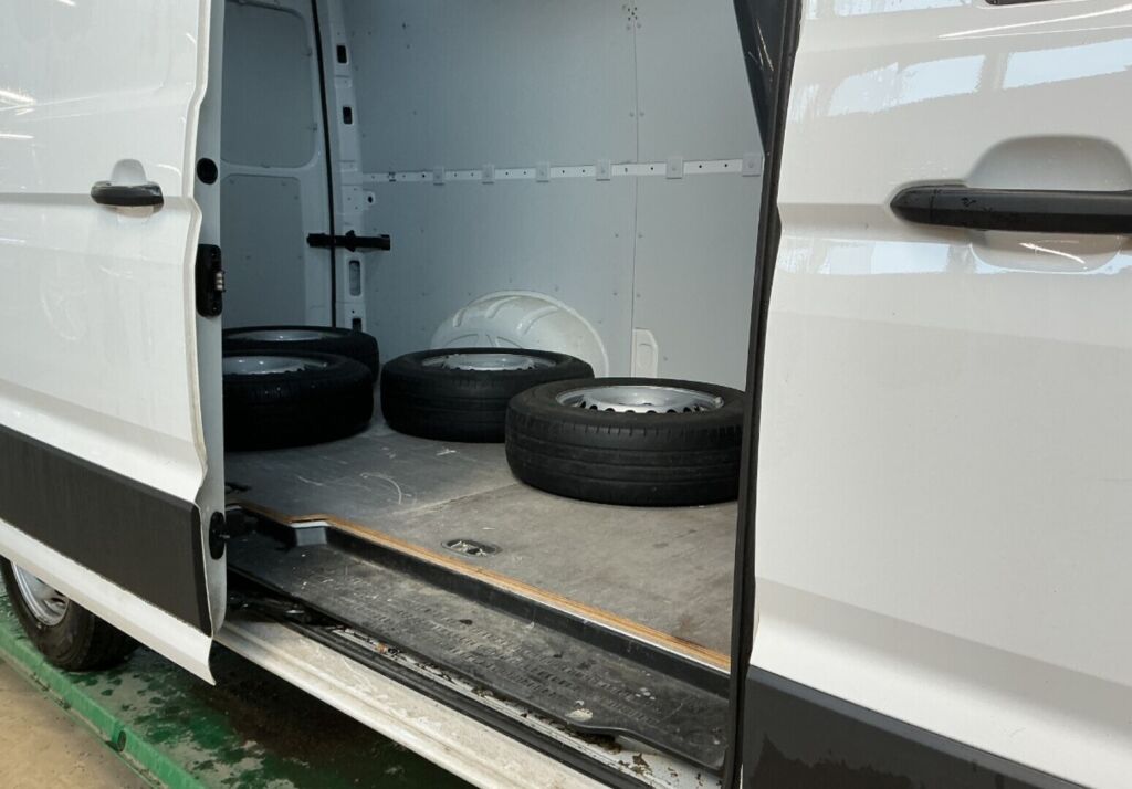 Volkswagen Crafter 2023 