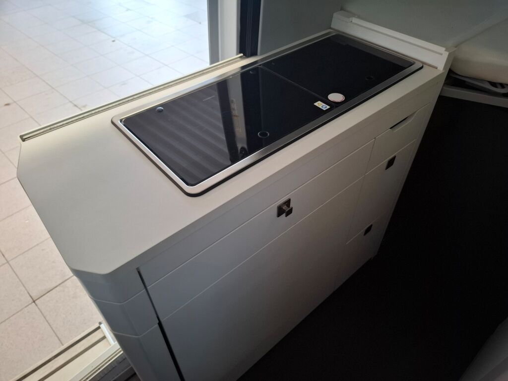 Volkswagen Grand California 2021 Y