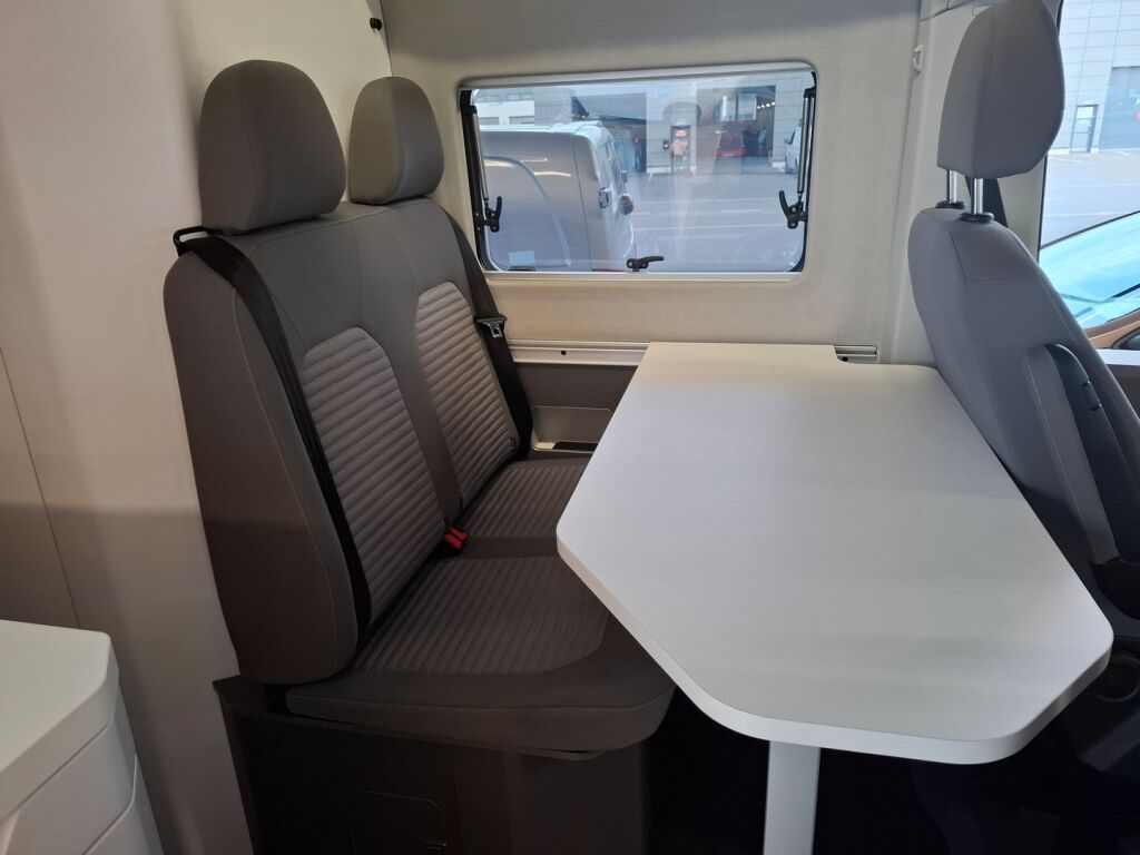 Volkswagen Grand California 2021 Y