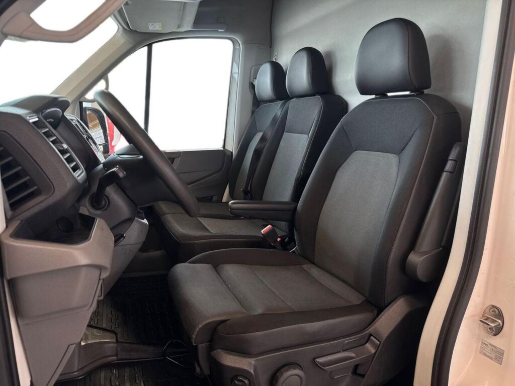 Volkswagen Crafter 2023 Valkoinen