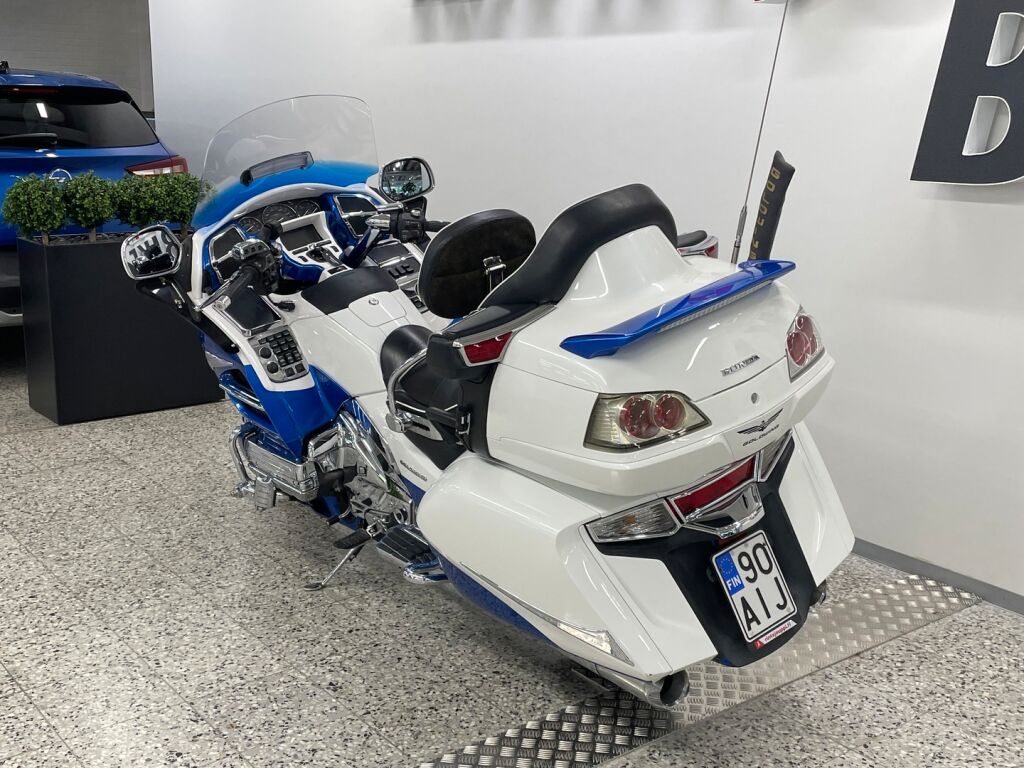 Honda GL 2016 Sininen
