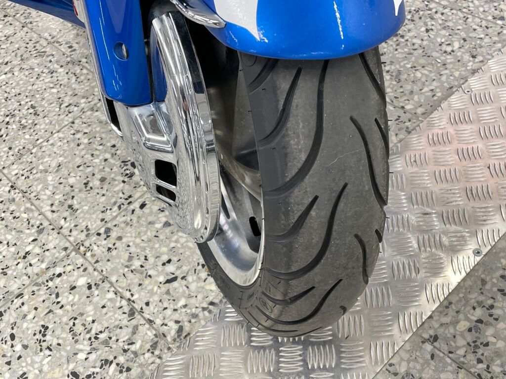 Honda GL 2016 Sininen