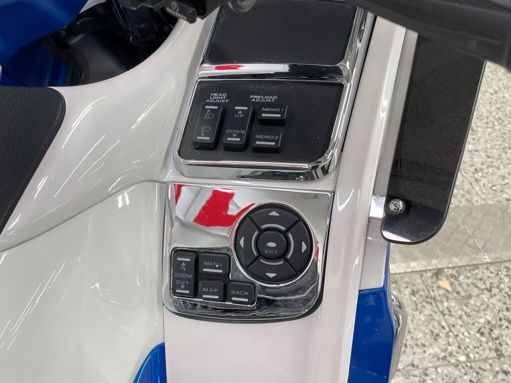 Honda GL 2016 Sininen