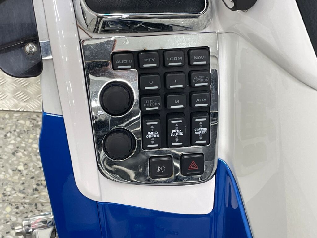 Honda GL 2016 Sininen