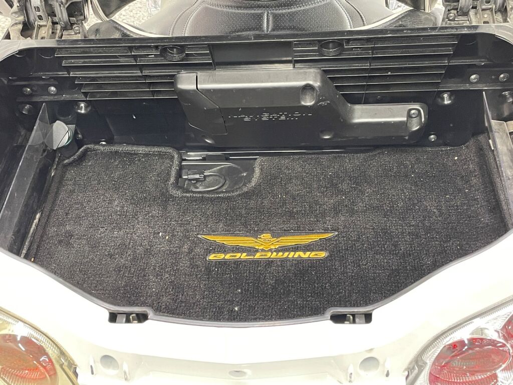 Honda GL 2016 Sininen