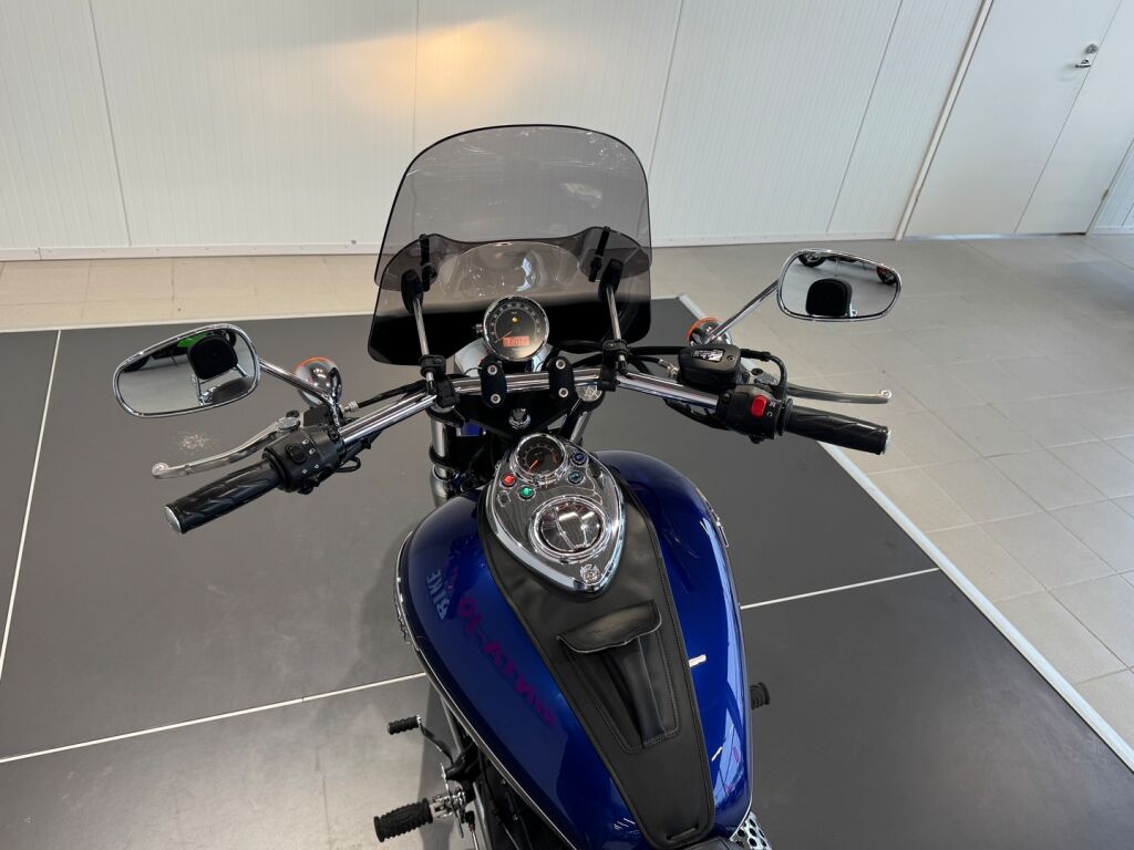 Triumph SPEEDMASTER 2013 