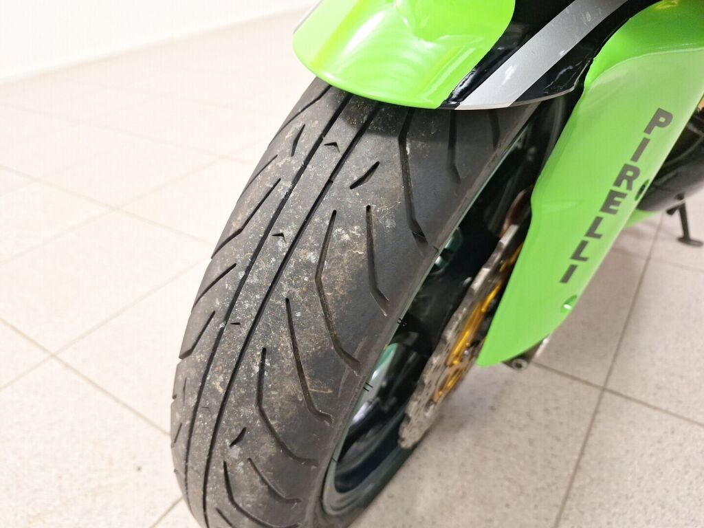 Kawasaki ZX-10R 2005 Musta
