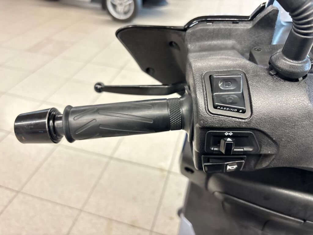 Yamaha X-MAX 2010 6