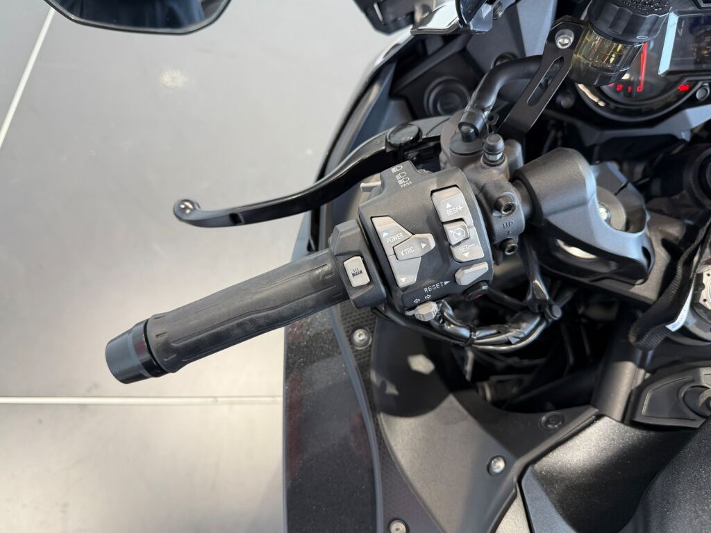 Kawasaki NINJA 2018 Harmaa