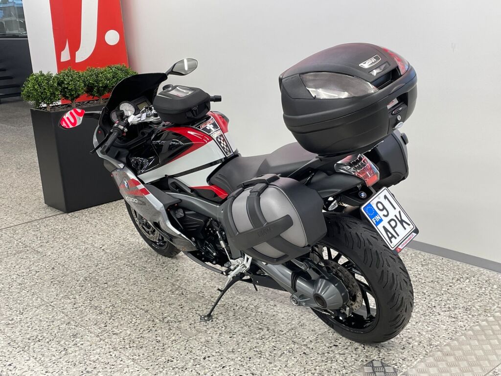 BMW K 2010 moniväri