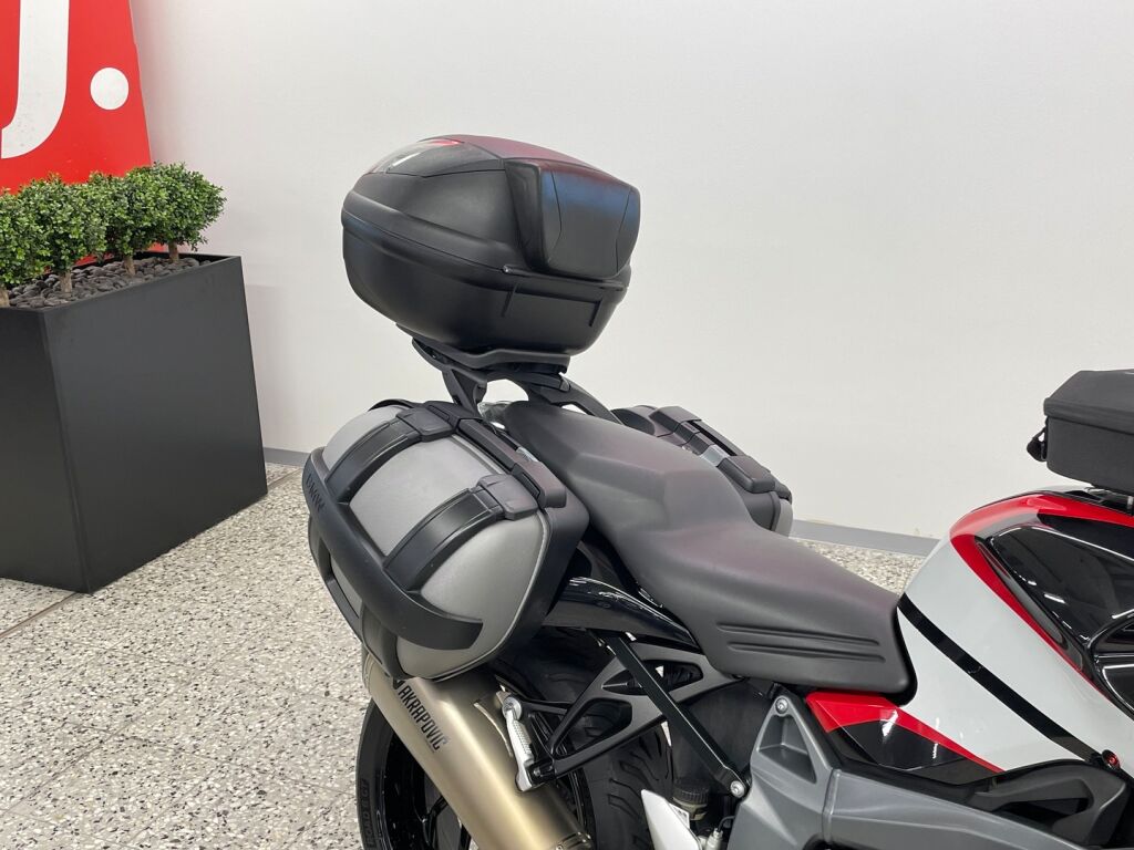 BMW K 2010 moniväri