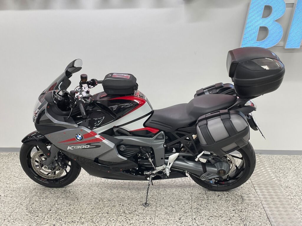 BMW K 2010 moniväri