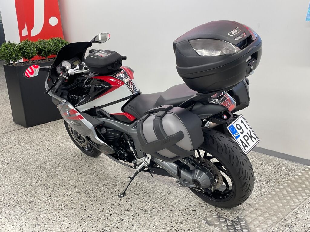 BMW K 2010 moniväri